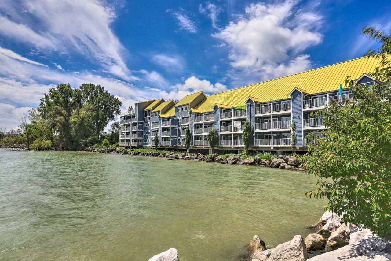 Waterfront Bass Island Retreat With Balcony And Tv Apartment พุทอินเบย์ ภายนอก รูปภาพ